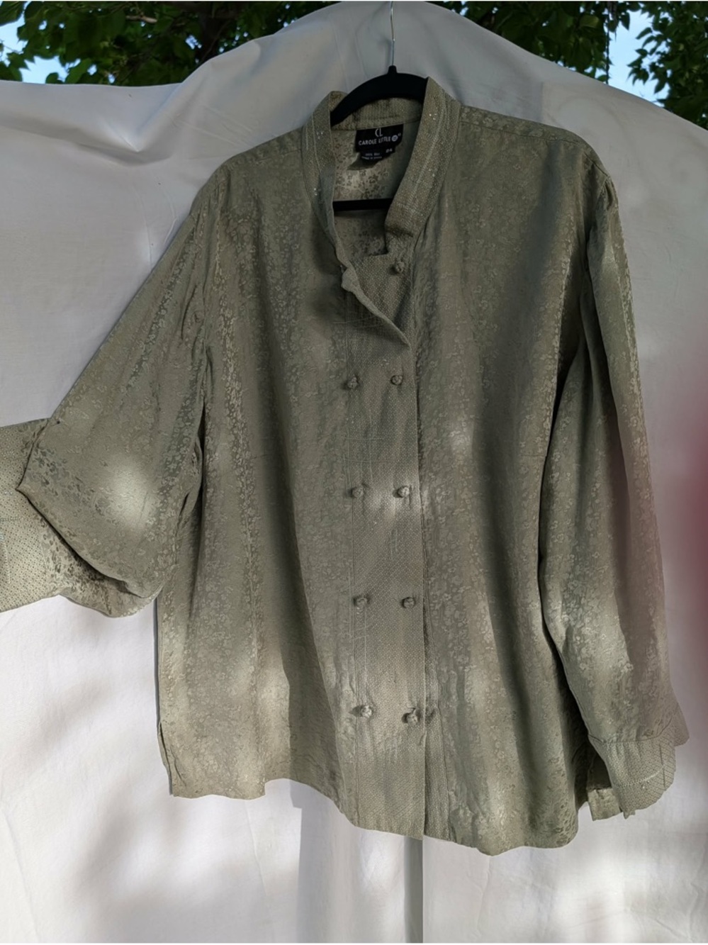 Carole Little Light Sage Green Jacquard Button-Front Blouse 100% Silk